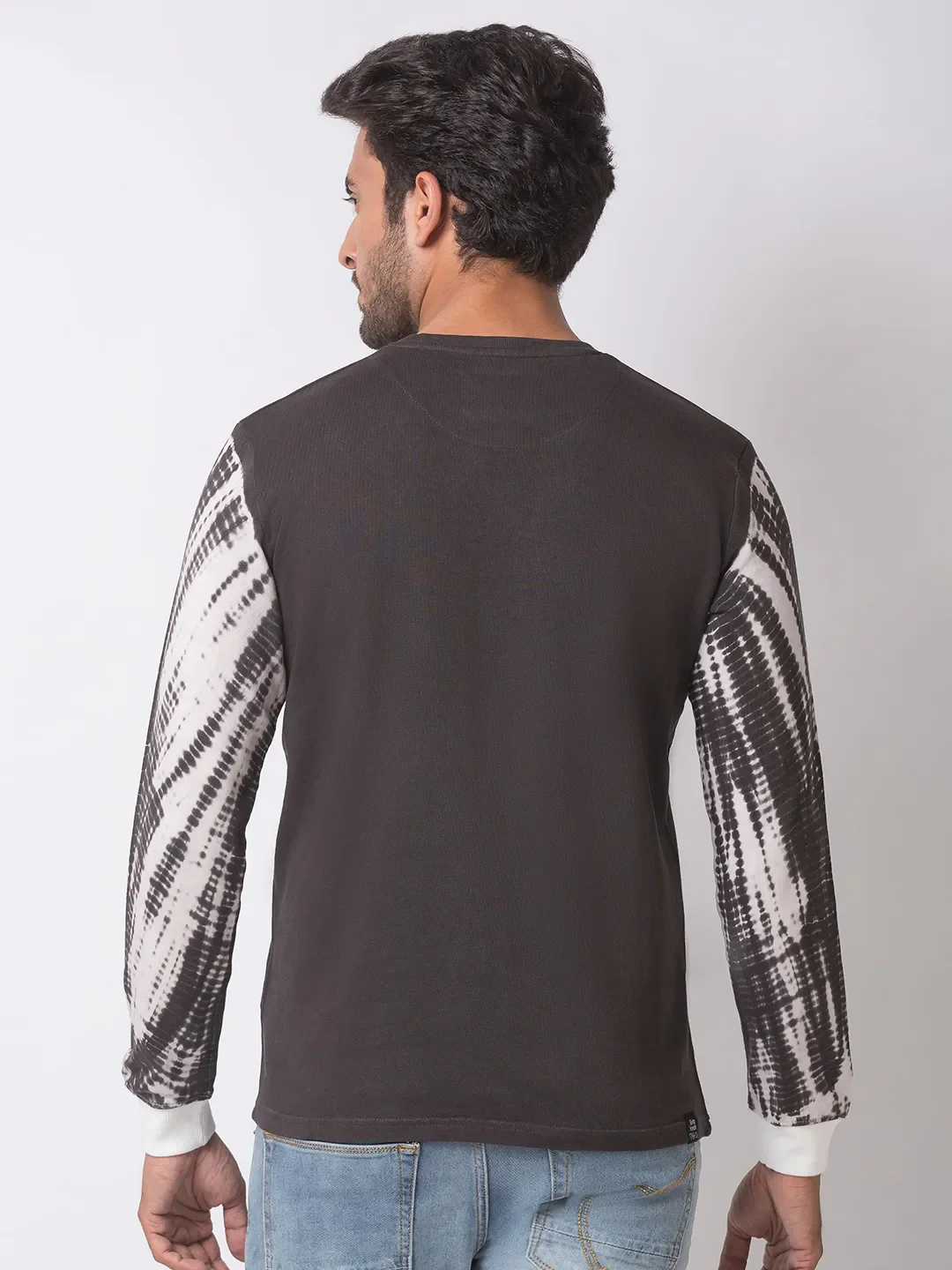 Grey Regular Fit Round Neck Long Sleeves Cotton Men's Sweatshirt by Being Human Clothing - Image 4