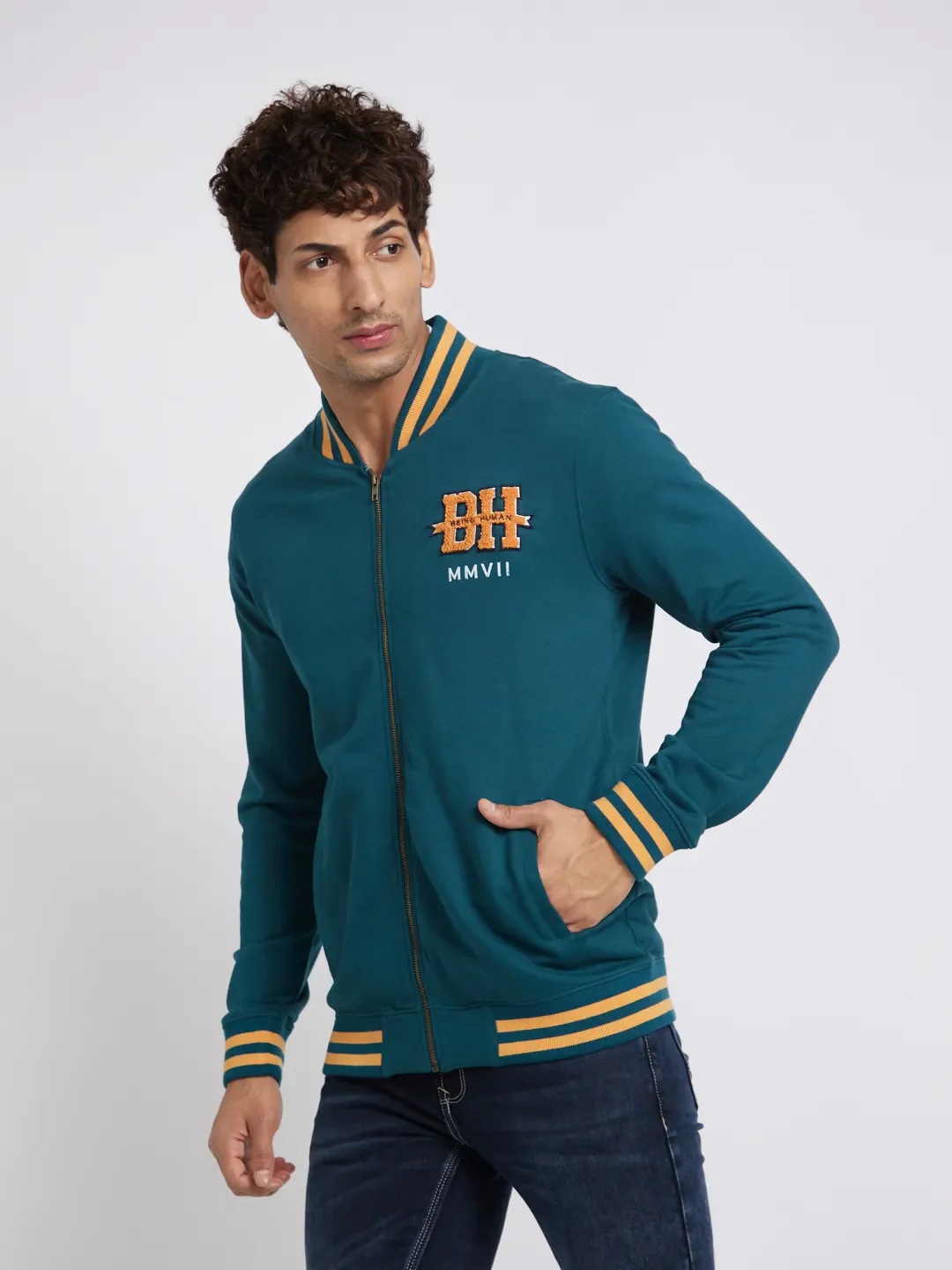 Green Regular Fit Round Neck Long Sleeves Men's Sweatshirt by Being Human Clothing