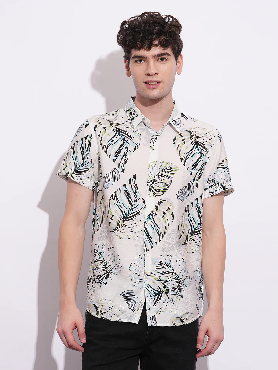 White Regular Fit Regular Collar Men's Shirt by Being Human Clothing
