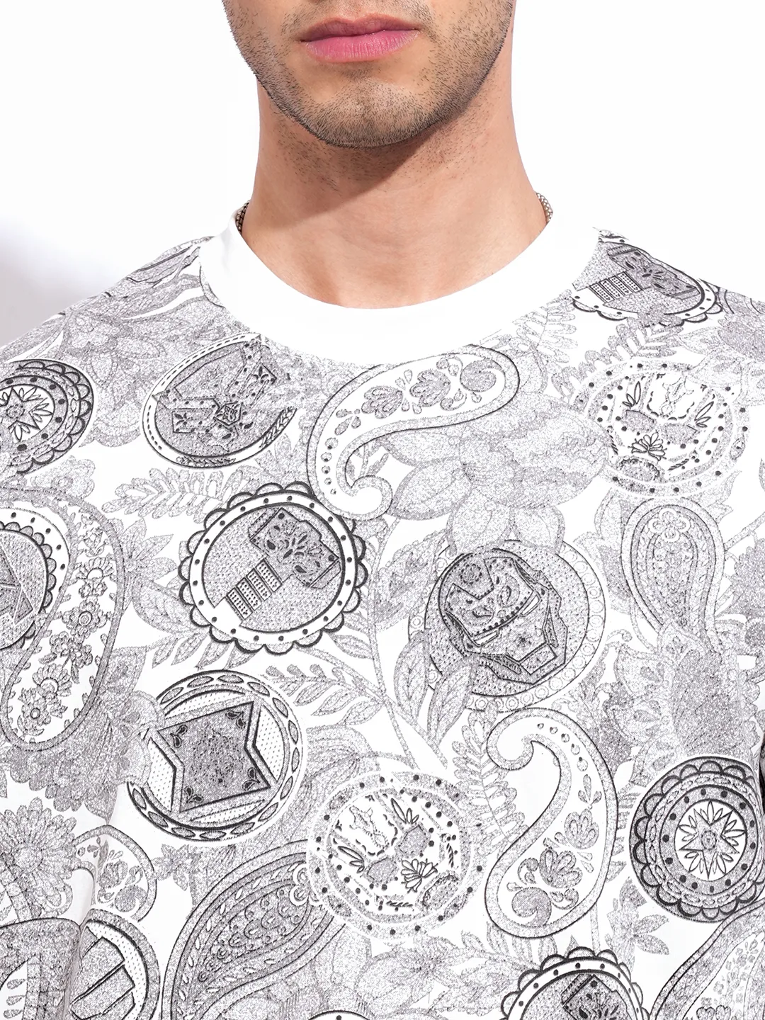 Avengers White Easy Fit Round Neck Men's T-Shirt by Being Human Clothing - Image 5
