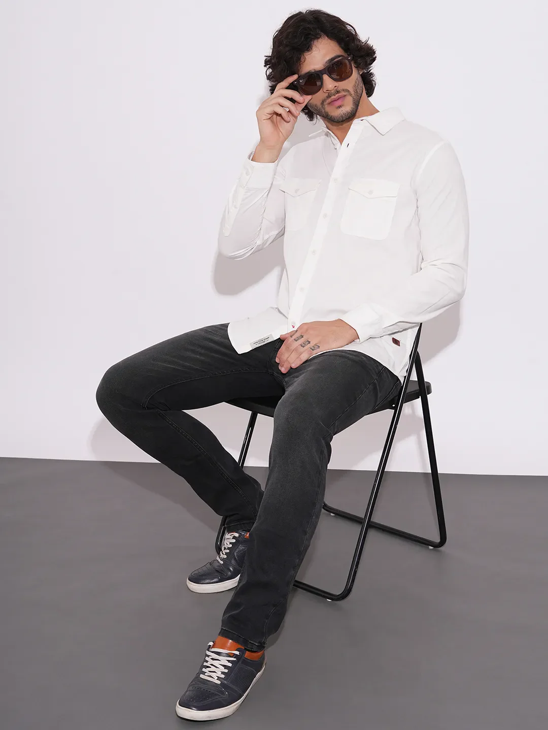 White Moderno Fit Regular Collar Long Sleeves Cotton Men's Shirt by Being Human Clothing - Image 4